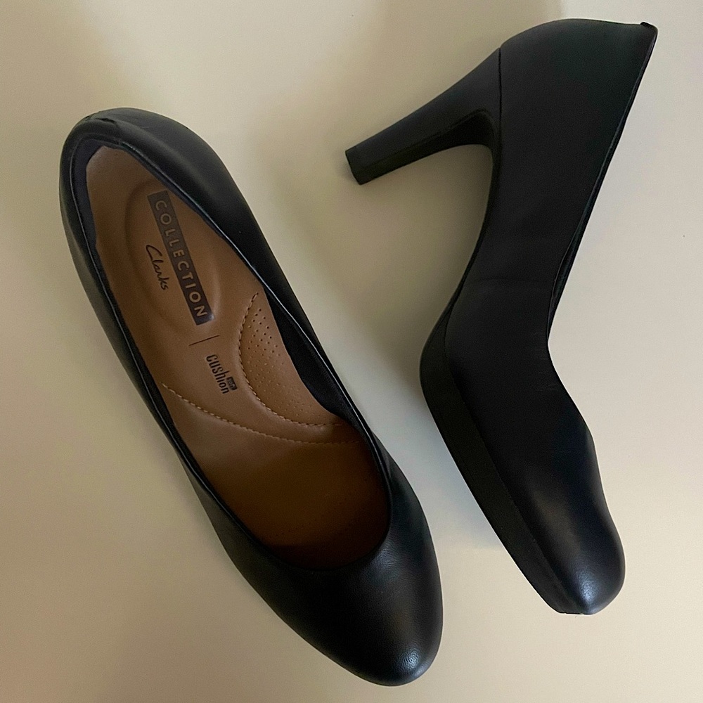 Navy Clark’s Cushion Soft Heels